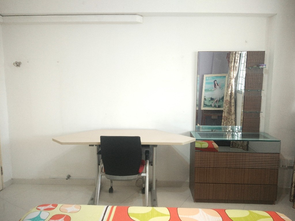 Near NUS, Large Common Room, 5-10 min Walk to Campus - Clementi - Bedroom - Homates Singapore