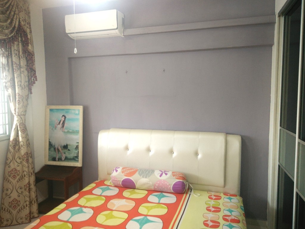 Near NUS, Large Common Room, 5-10 min Walk to Campus - Clementi - Bedroom - Homates Singapore