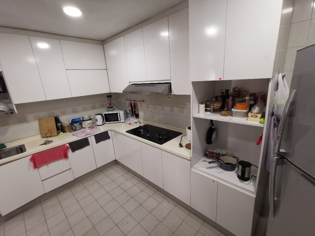 Available On 8 Aug - Common Room/FOR 1 PERSON STAY ONLY/Aircon/Wifi/No owner staying/No Agent Fee/Cooking allowed/ Novena MRT/ Toa Payoh MR / Boon Keng/ Thomson MRT  - Novena - Bedroom - Homates Singapore