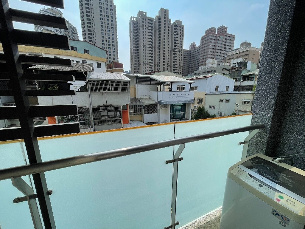 租補🌟文心公園捷運🌟採光電梯美套房 - Nantun - Studio - Homates Taiwan