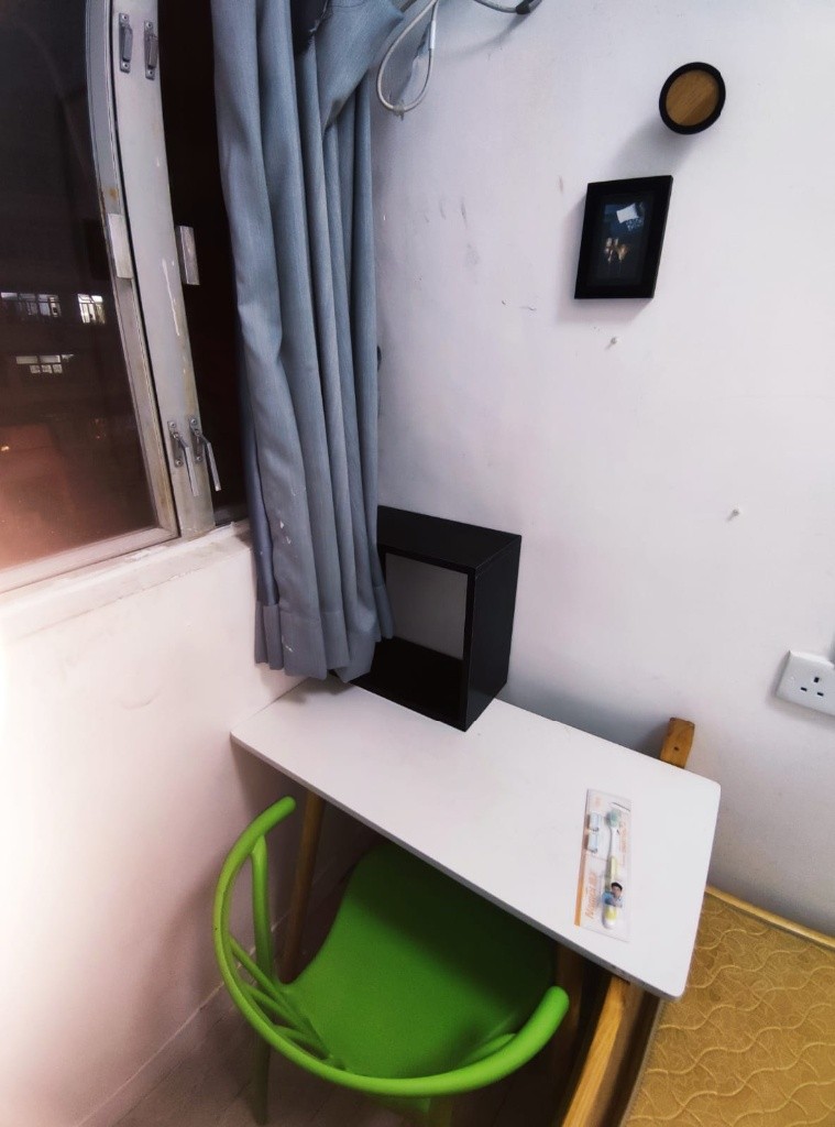 Coliving Space locate at Sham Shui Po for rent- (Male Coliving)-長樂大廈 - Sham Shui Po - Bedroom - Homates Hong Kong