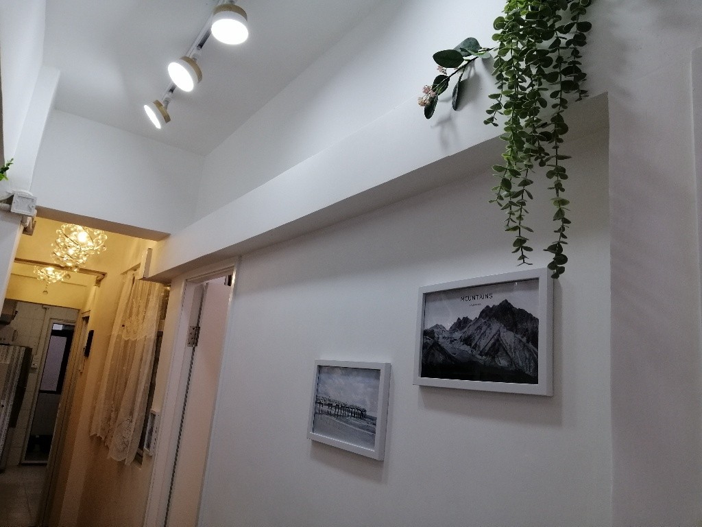 Brand new refurb shared rooms. 2 mins walk to Sham Shui Po Station exit A - Sham Shui Po - Bedroom - Homates Hong Kong