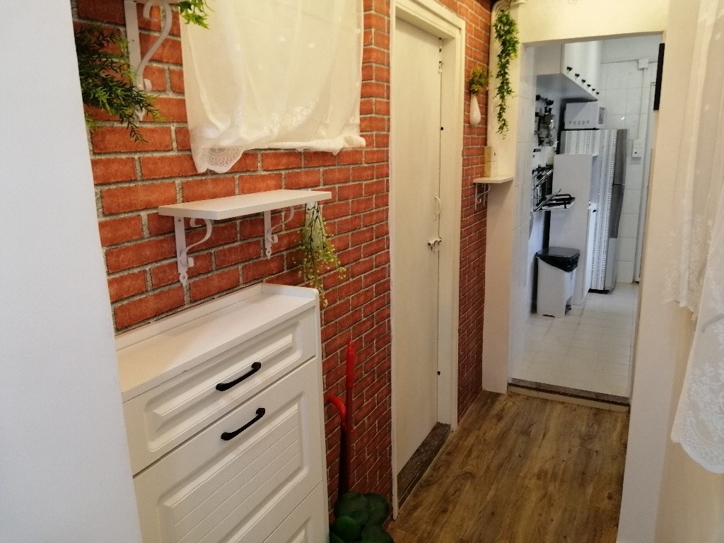 Brand new refurb shared rooms. 2 mins walk to Sham Shui Po Station exit A - Sham Shui Po - Bedroom - Homates Hong Kong