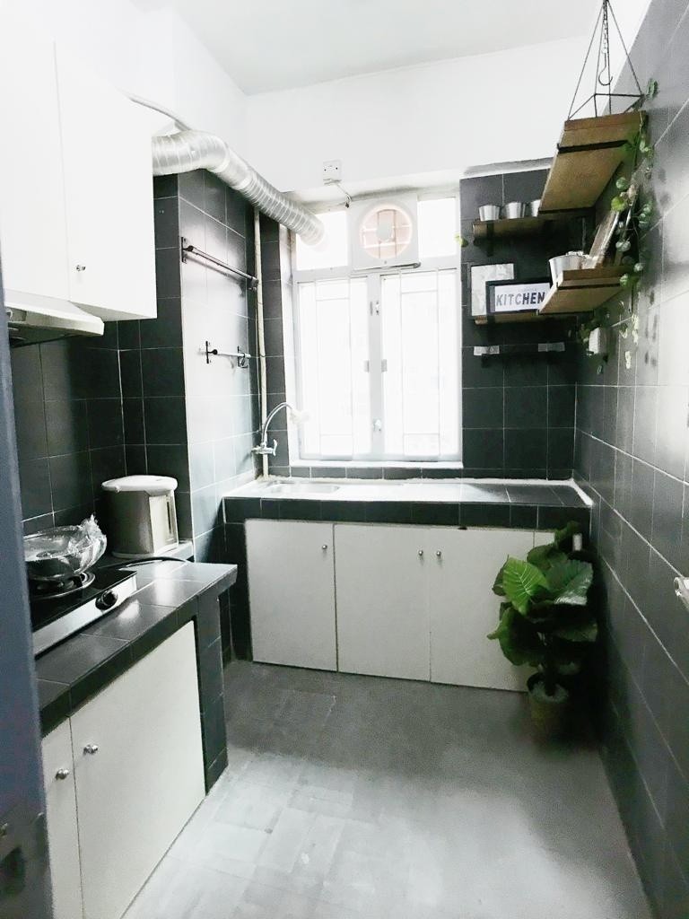 油麻地寶翠大廈 $4000(男生共居)Yau Ma Tei Coliving( room) - 旺角/油麻地 - 房間 (合租／分租) - Homates 香港