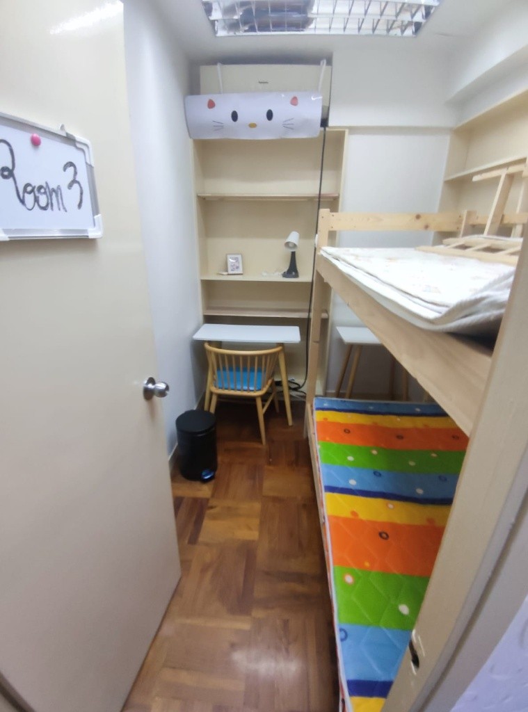 長沙灣道122號長沙大廈 male coliving space - Sham Shui Po - Bedroom - Homates Hong Kong