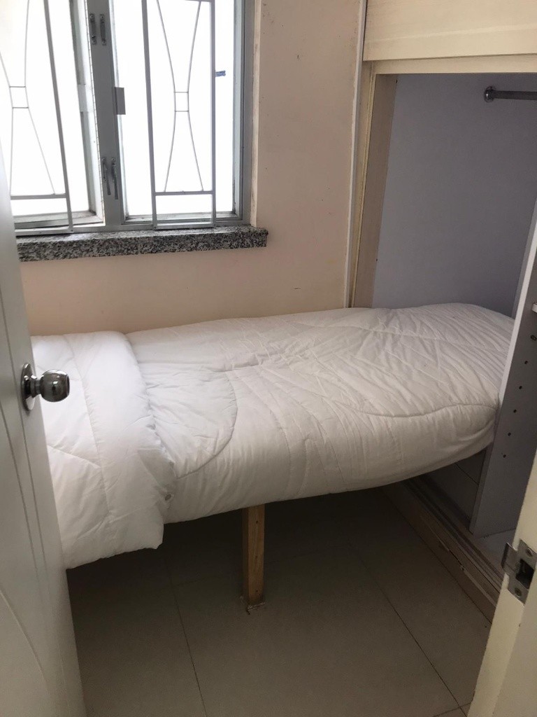 马鞍山中心Ma On Shan Centre Coliving Space for rent male only - Ma On Shan - Bedroom - Homates Hong Kong