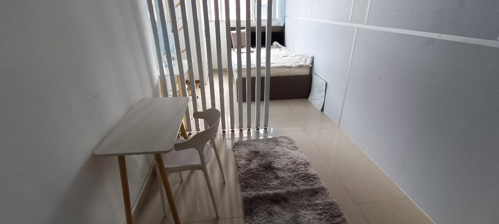 Sham Shui Po female Coliving space  Cheung Sha Building( share Toilet Kitchen) - Sham Shui Po - Bedroom - Homates Hong Kong