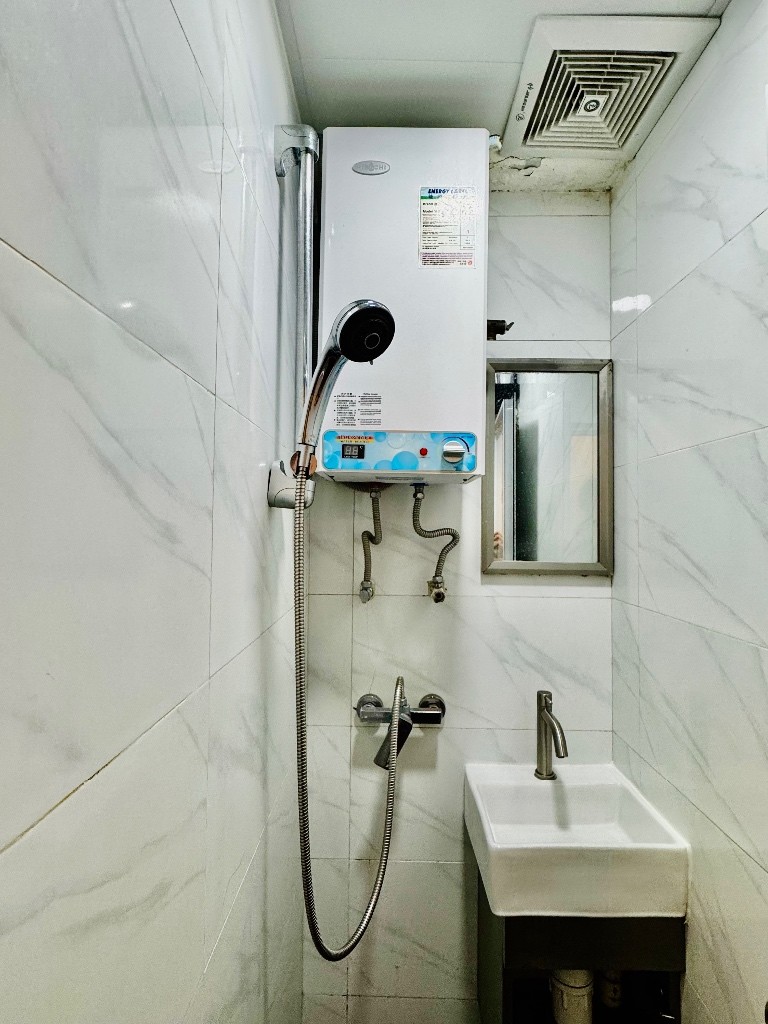 銅鑼灣共居免佣－可短租 Share Flat in Causeway Bay No Commission - Short-Term Available - Causeway Bay - Bedroom - Homates Hong Kong