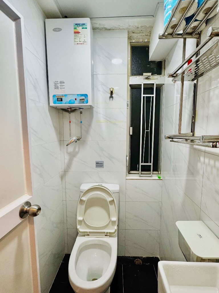銅鑼灣共居免佣－可短租 Share Flat in Causeway Bay No Commission - Short-Term Available - Causeway Bay - Bedroom - Homates Hong Kong