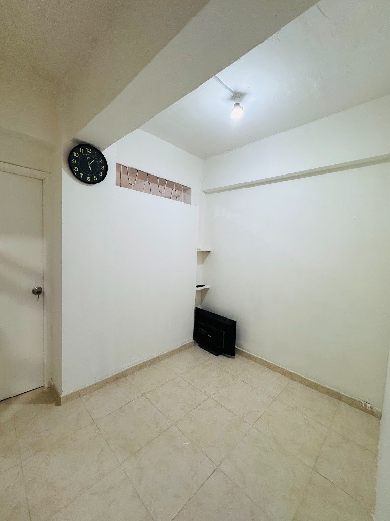B016C  No lift Chinese Building Coliving space  - 深水埗 - 房间 (合租／分租) - Homates 香港