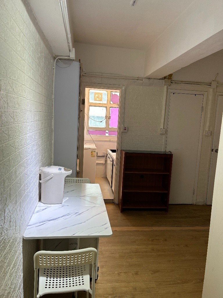 C024  Prince Edward  Coliving space near MTR - Prince Edward - Flat - Homates Hong Kong