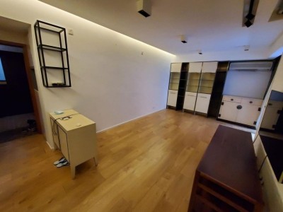 香港 -  -   翠嶺路  維景灣畔  11座 中层