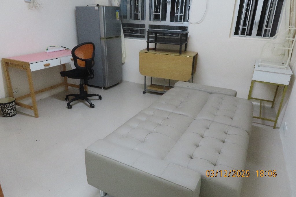 黃大仙，金鳳樓，中層2房廳。實用 374方尺。有家電及稼私。全包：$12,500。  - Wong Tai Sin - Flat - Homates Hong Kong