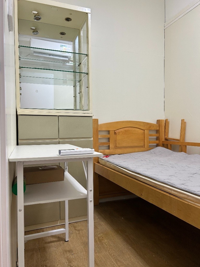 C024 Prince Edward Coliving Room nesr MTR - Prince Edward - Bedroom - Homates Hong Kong