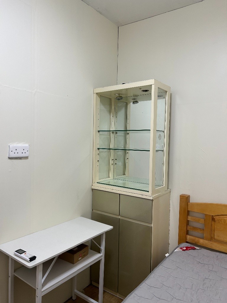 C024 Prince Edward Coliving Room nesr MTR - Prince Edward - Bedroom - Homates Hong Kong