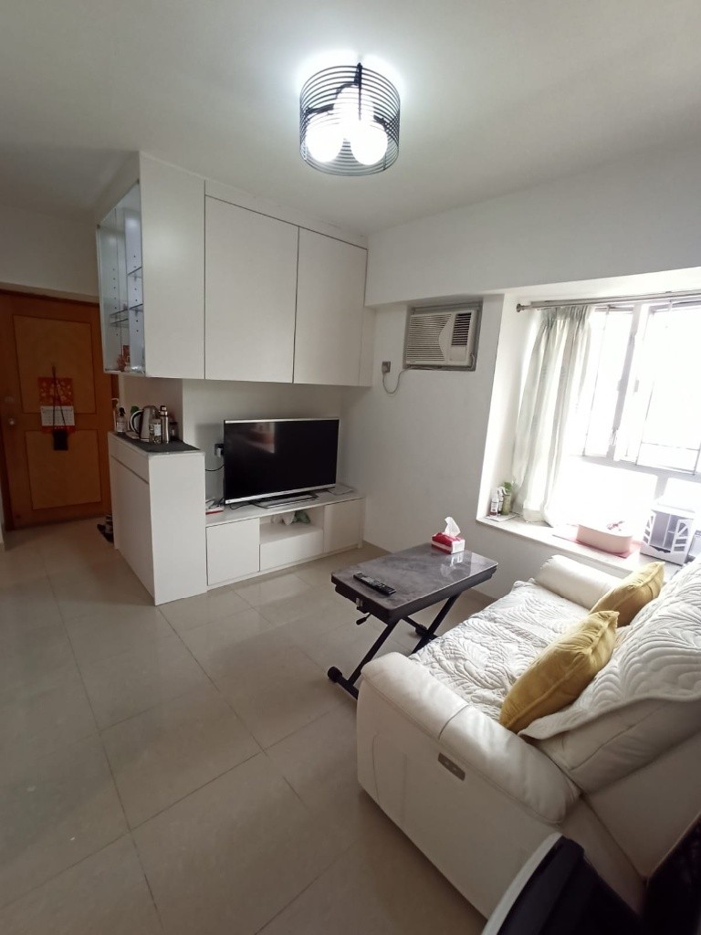 尋找女性室友 ，屯門區，一月中可入住，齊備傢俬電器，拎包入住。 - 屯門 - 房間 (合租／分租) - Homates 香港