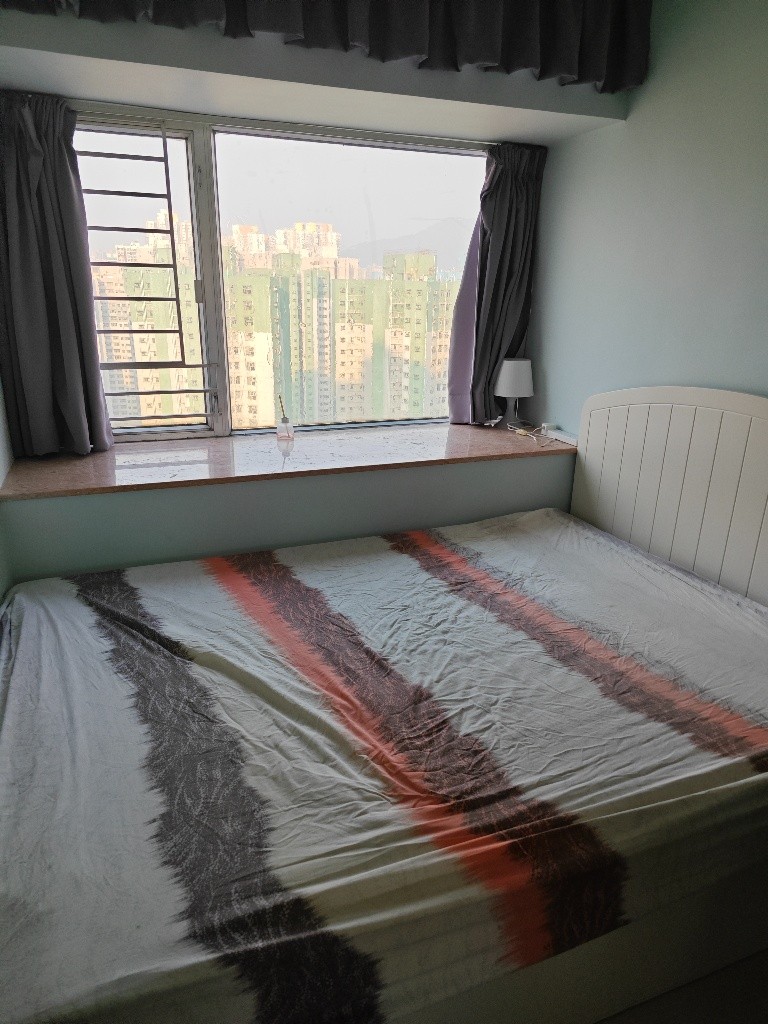 開揚交通方便新裝簡潔超大的單人房間 - 屯門 - 房間 (合租／分租) - Homates 香港