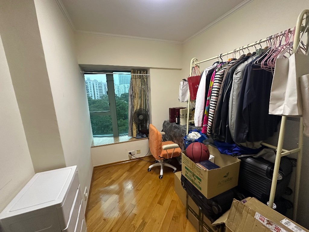 屋內總共四間房 三個洗手間 廚房客廳飯廳共用 - 红磡/黄埔 - 房间 (合租／分租) - Homates 香港