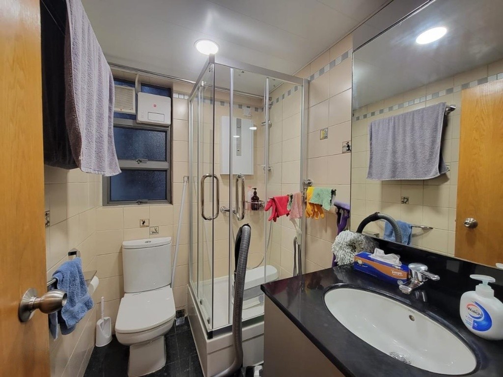 Cozy apt Sheung Wan w/ private rooftop - Sheung Wan/Central - Flat - Homates Hong Kong