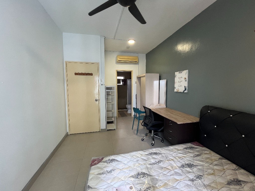 Kuchai Avenue Master Room for Rent | Walking Distance to MRT -  - 房间 (合租／分租) - Homates 马来西亚