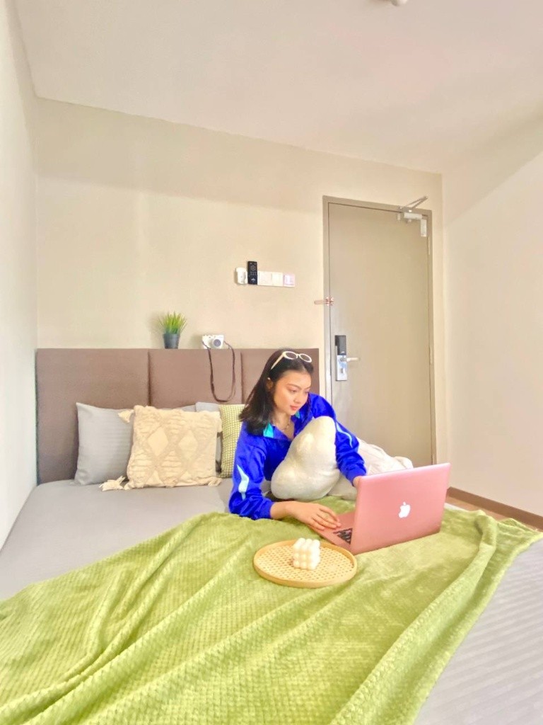 Embrace Natural Light with a Huge Window Room ! 🪟 Only 2 Min Walk To MRT Putrajaya Line 🚄 - Wilayah Persekutuan Kuala Lumpur - Bedroom - Homates Malaysia