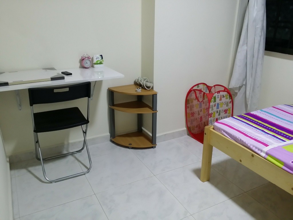 Near Pioneer MRT Common Room for Rent @ 96107306 Jurong West - Boon Lay 文礼 - 分租房间 - Homates 新加坡