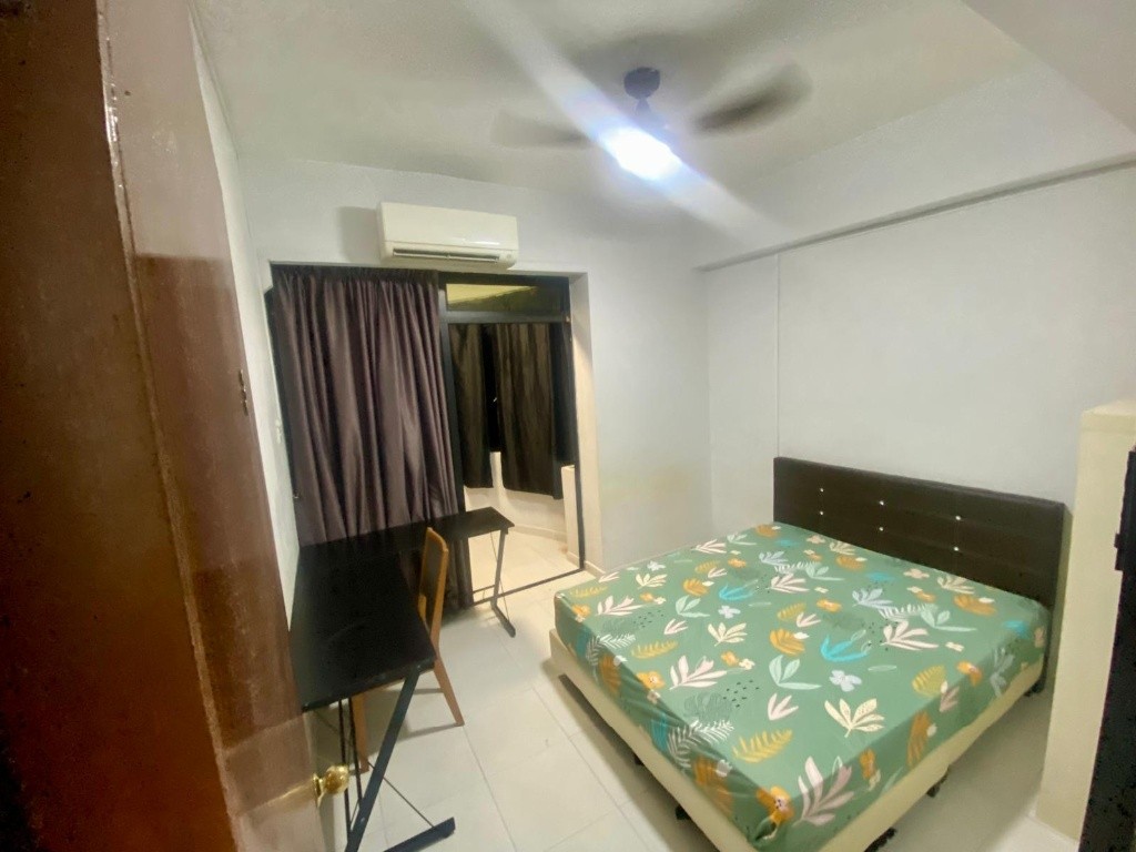 Toa Payoh MRT / Novena MRT / Balestier / Deluxe Queen Room / Available 9 Dec, Property, Rentals, Room Rentals on Carousell - Toa Payoh 大巴窯 - 分租房間 - Homates 新加坡