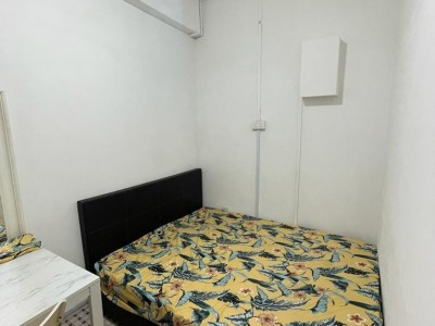 Near Somerset MRT/Newton MRT/Dhoby Ghaut MRT /4 Dec Available / For 1 pax stay / Include utilities / No owner stay - 16 Kian Tiam Road