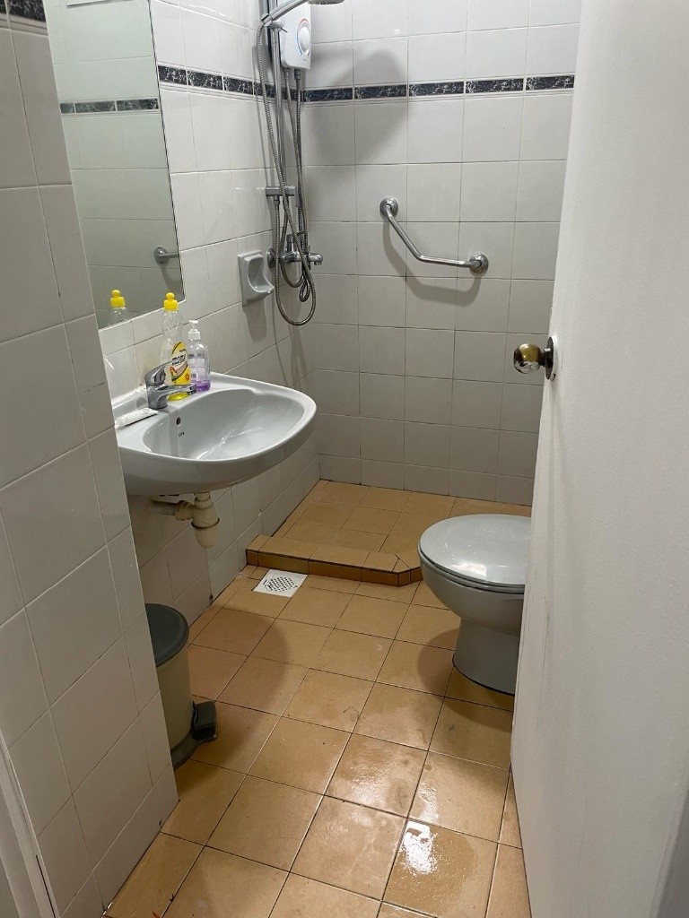 Room For Rent - MORO MANSION - Geylang 芽笼 - 分租房间 - Homates 新加坡