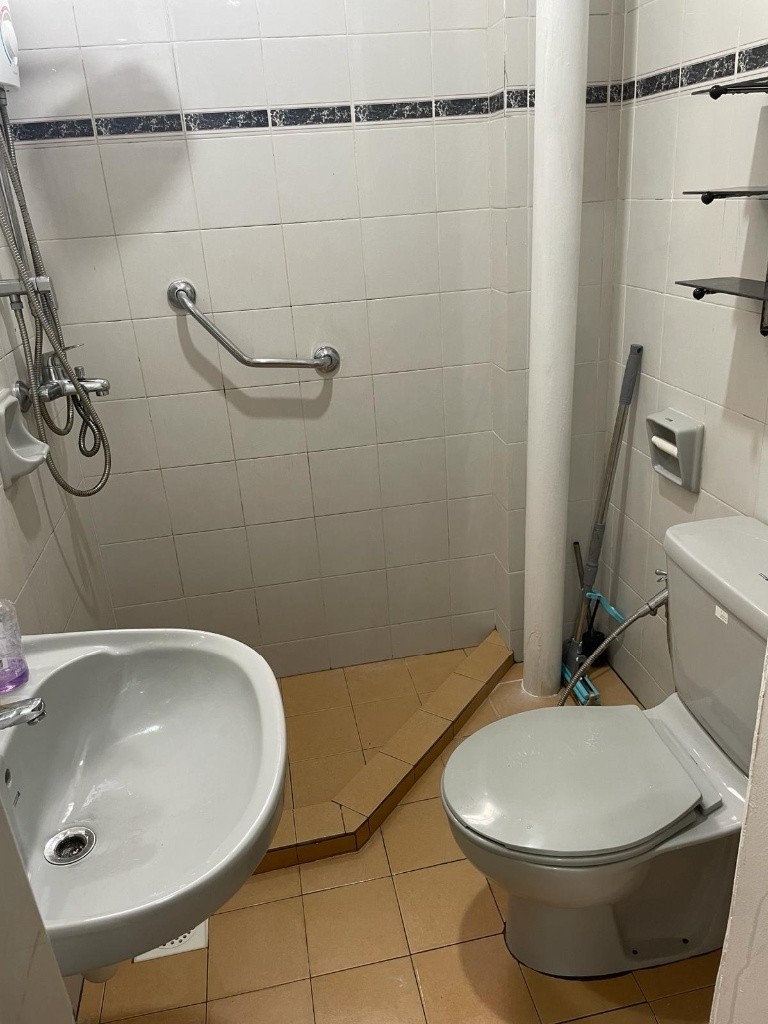 Room For Rent - MORO MANSION - Geylang 芽笼 - 分租房间 - Homates 新加坡