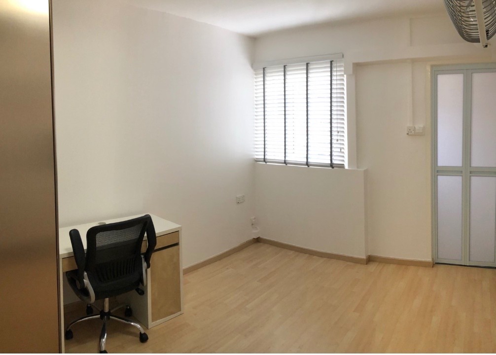 Master Room @ Blk 329 Clementi Ave 2, High Flr, A/C, WIFI, Near MRT &amp; Amenities - Clementi 金文泰 - 分租房间 - Homates 新加坡