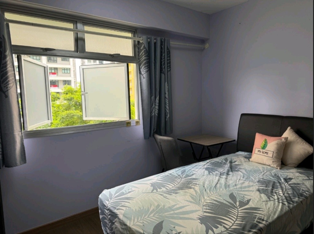 主人房出租 Master bedroom+ bathroom @ $950 - Punggol 榜鹅 - 分租房间 - Homates 新加坡