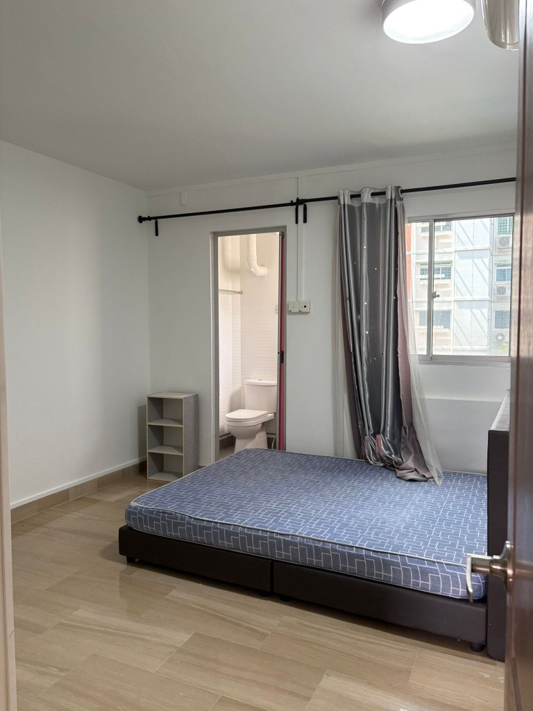🏡 Spacious Master Room @ Bukit Gombak - Bukit Gombak 武吉甘柏 - 分租房间 - Homates 新加坡
