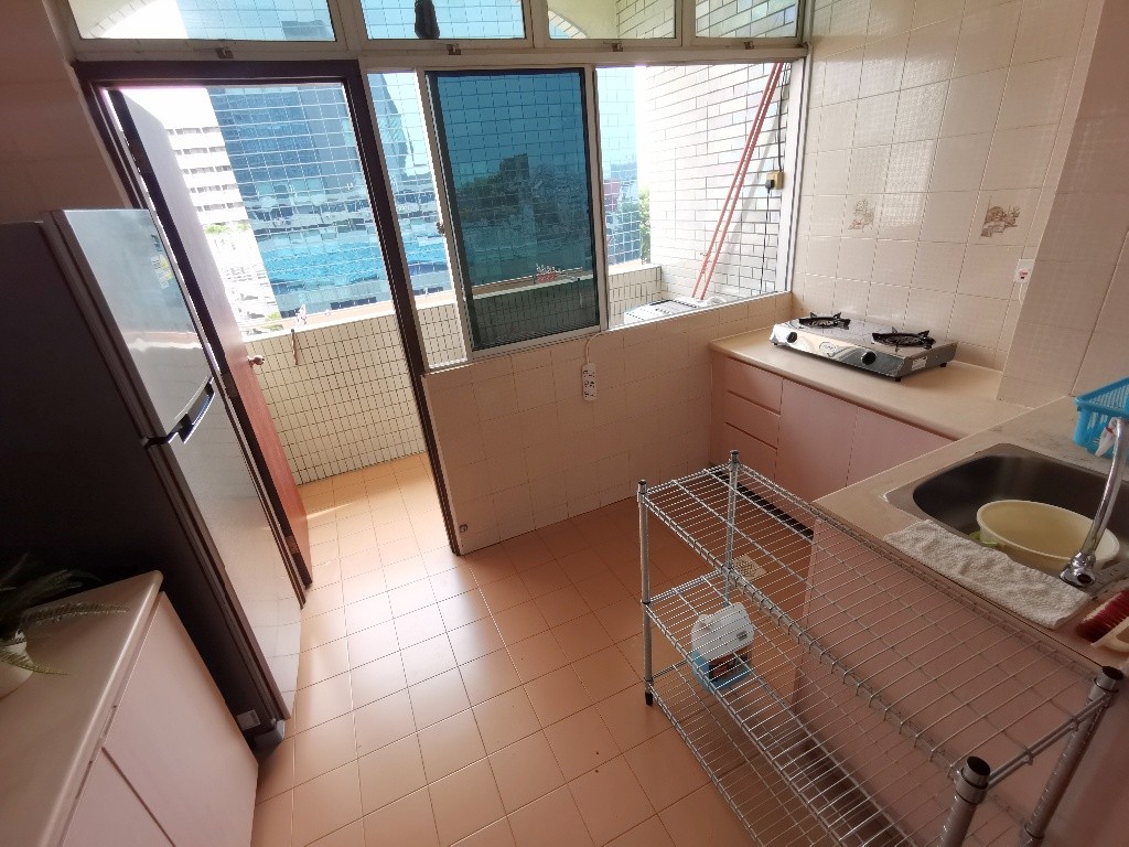Room For Rent - East Coast (Marine Parade) - Eunos 友诺士 - 整个住家 - Homates 新加坡