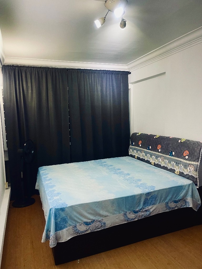 淡比尼34街有夫妻房出租。 - Tampines 淡滨尼 - 独立套房 - Homates 新加坡