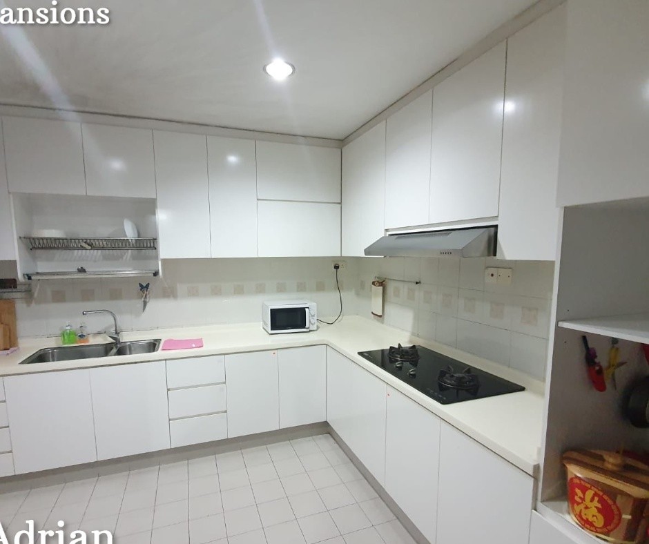 Room for rent / Ritz Mansion/ TOA PAYOH, NOVENA BOON KENG, THOMSON MRT / Common room / Available 13 Dec - Toa Payoh 大巴窑 - 整个住家 - Homates 新加坡