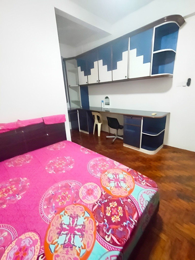 Room for Rent / Paya Lebar – Aljunied – Dakota MRT / Master Room / Available 16 Nov - Bukit Merah - Flat - Homates Singapore