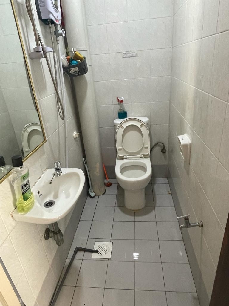 Available﻿ 29 March- Common Room/Include Utilities/Wifi/Aircon/No Agent Fee/Light Cooking Allowed/Washing Machine - Toa Payoh 大巴窑 - 分租房间 - Homates 新加坡