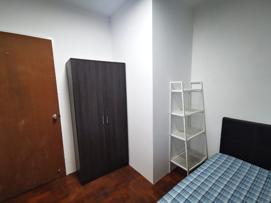 Room for rent / BRADDELL, MARYMOUNT, CALDECOTT MRT / Common room / 1pax stay / Available May 16 - Braddell 布萊徳 - 整個住家 - Homates 新加坡