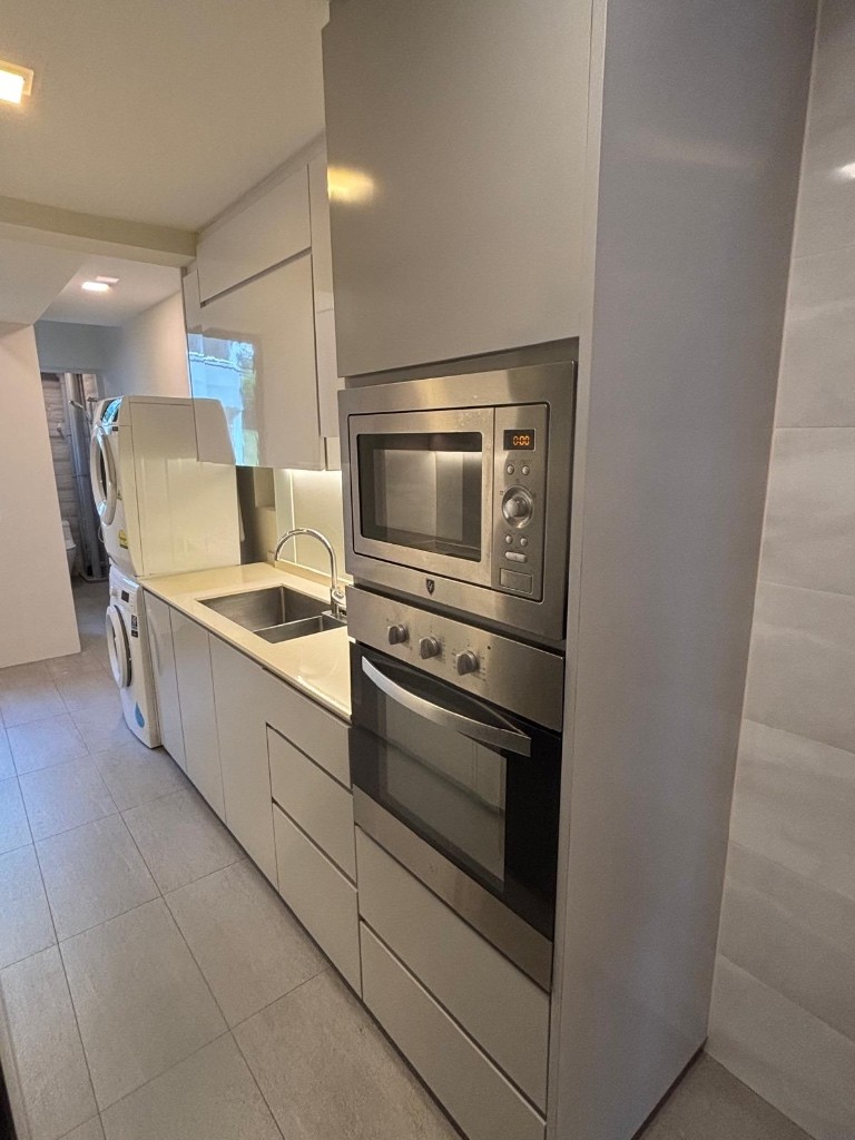 Available﻿ Immediately - Master Room/Include Utilities/W ifi/Aircon/No Agent Fee/Light Cooking Allowed/Washing Machine - Toa Payoh - Bedroom - Homates Singapore