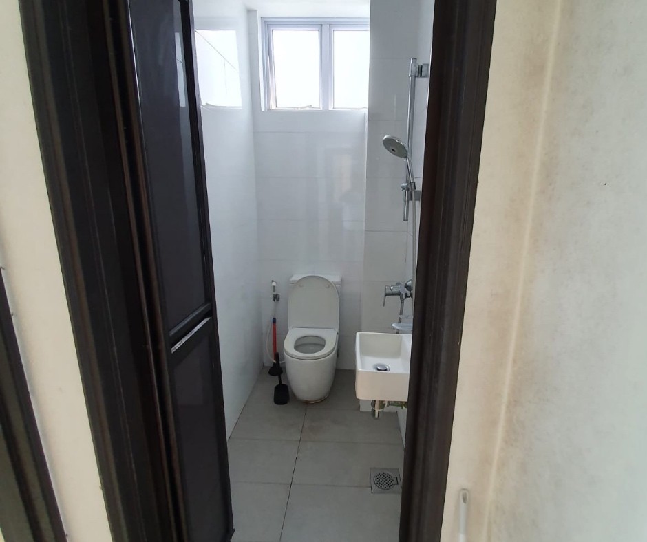 Available Immediately - Common Room/Include Utilities/Wifi/Aircon/No Agent Fee/Light Cooking Allowed/Washing Machine - Toa Payoh 大巴窑 - 分租房间 - Homates 新加坡