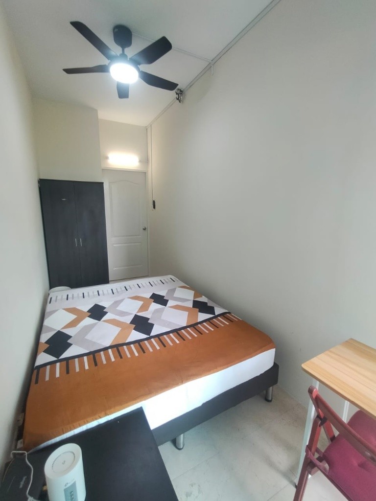 Room for rent/ TOA PAYOH / NOVENA / BOON KENG MRT/ Common room / 1pax stay / Available Immediately - Toa Payoh - Bedroom - Homates Singapore