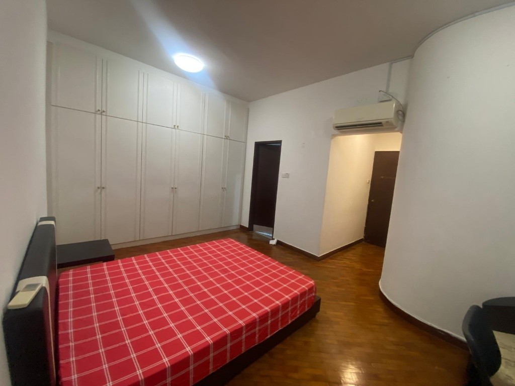 Room for rent / TOA PAYOH, NOVENA MRT / Master room / 1pax stay / Available Immediately - Toa Payoh 大巴窯 - 分租房間 - Homates 新加坡