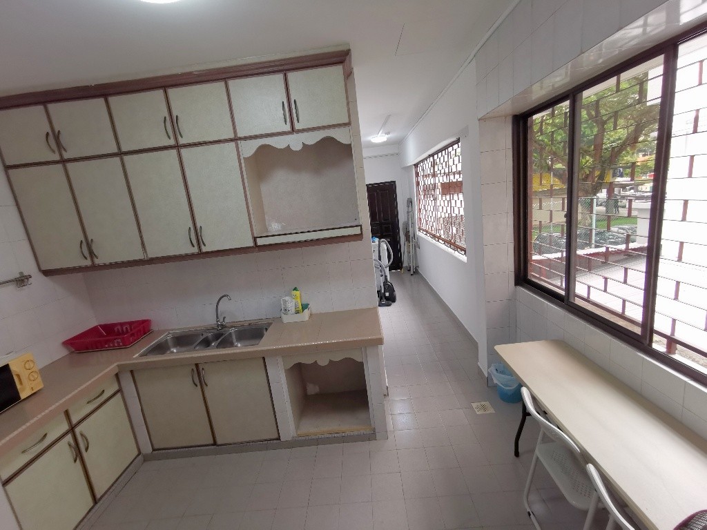 Room for rent / TOA PAYOH / NOVENA / Common room / 1pax stay / Available immediate - Toa Payoh - Bedroom - Homates Singapore