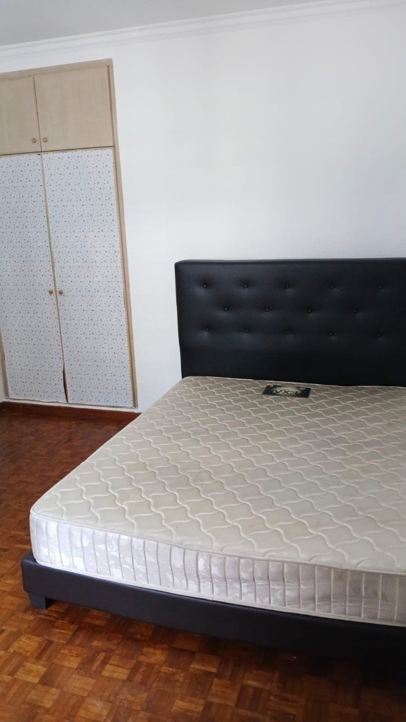 Room for rent / TOA PAYOH / NOVENA / Common room / 1pax stay / Available immediate - Toa Payoh - Bedroom - Homates Singapore