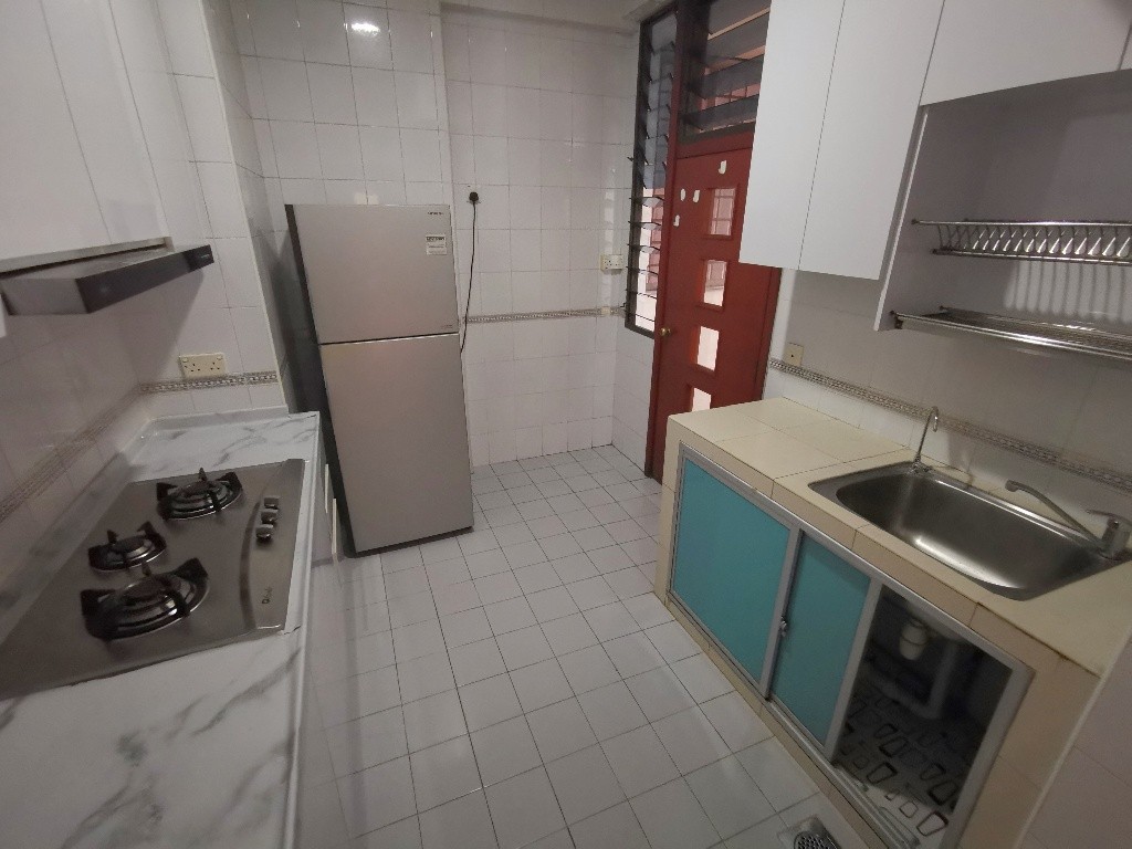 Room For rent/43 JURONG EAST AVENUE 1, PARC OASIS BLK HIBISCUS 60977 Road/commen /for 1pax/2pax Available Immediate  - Toa Payoh 大巴窑 - 整个住家 - Homates 新加坡