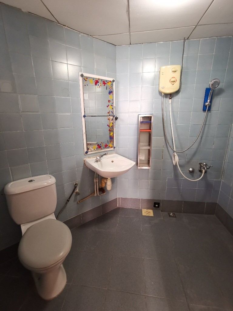 Room for rent / Jurong East / Common room / 1pax stay / Available 2 Sept - Jurong East 裕廊東 - 分租房間 - Homates 新加坡