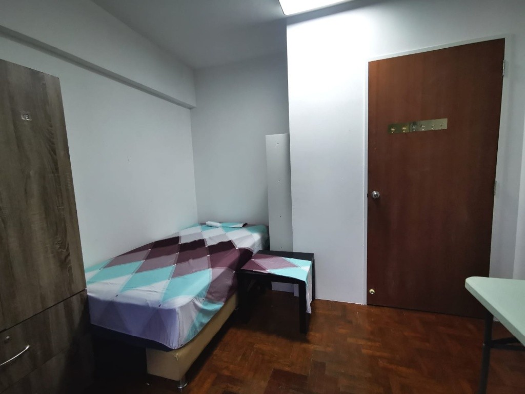 Room for rent / BRADDELL / MARYMOUNT / CALDECOTT MRT / Common room / 1pax stay / Available 20 Sept - Braddell - Bedroom - Homates Singapore