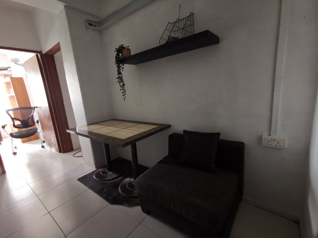 Room for rent / BUGIS / Common room / 1pax stay / Available 1 Nov	 - Bugis 白沙浮 - 分租房間 - Homates 新加坡
