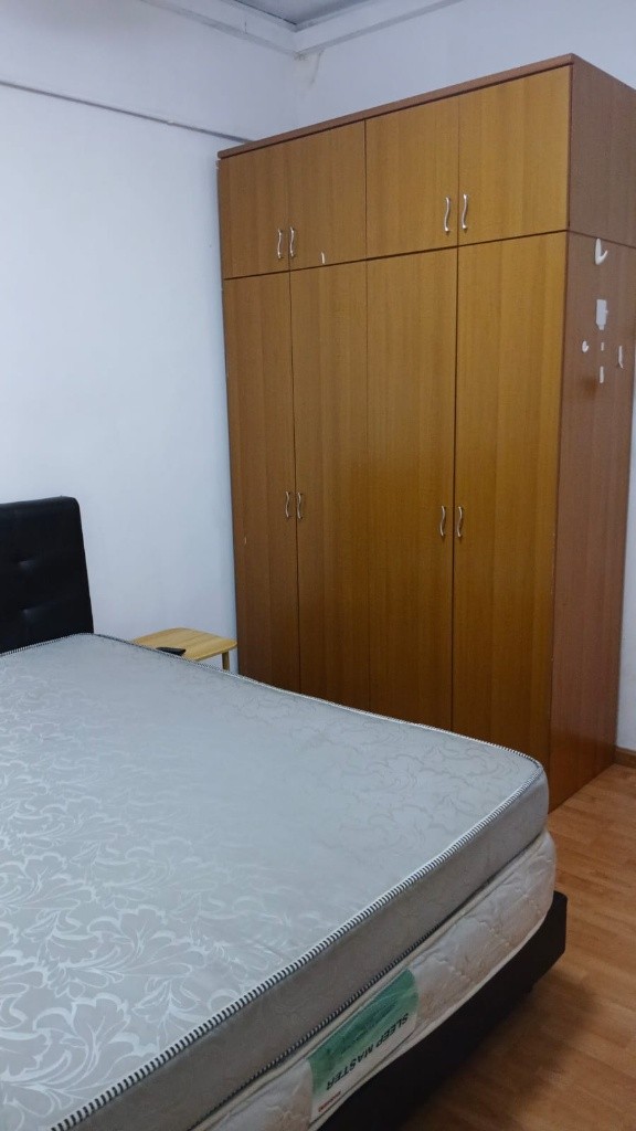 Room for rent / SOMERSET / Classic Queen Room / 1 - 2 pax stay / Available Nov 19 - Somerset 索美塞 - 分租房间 - Homates 新加坡